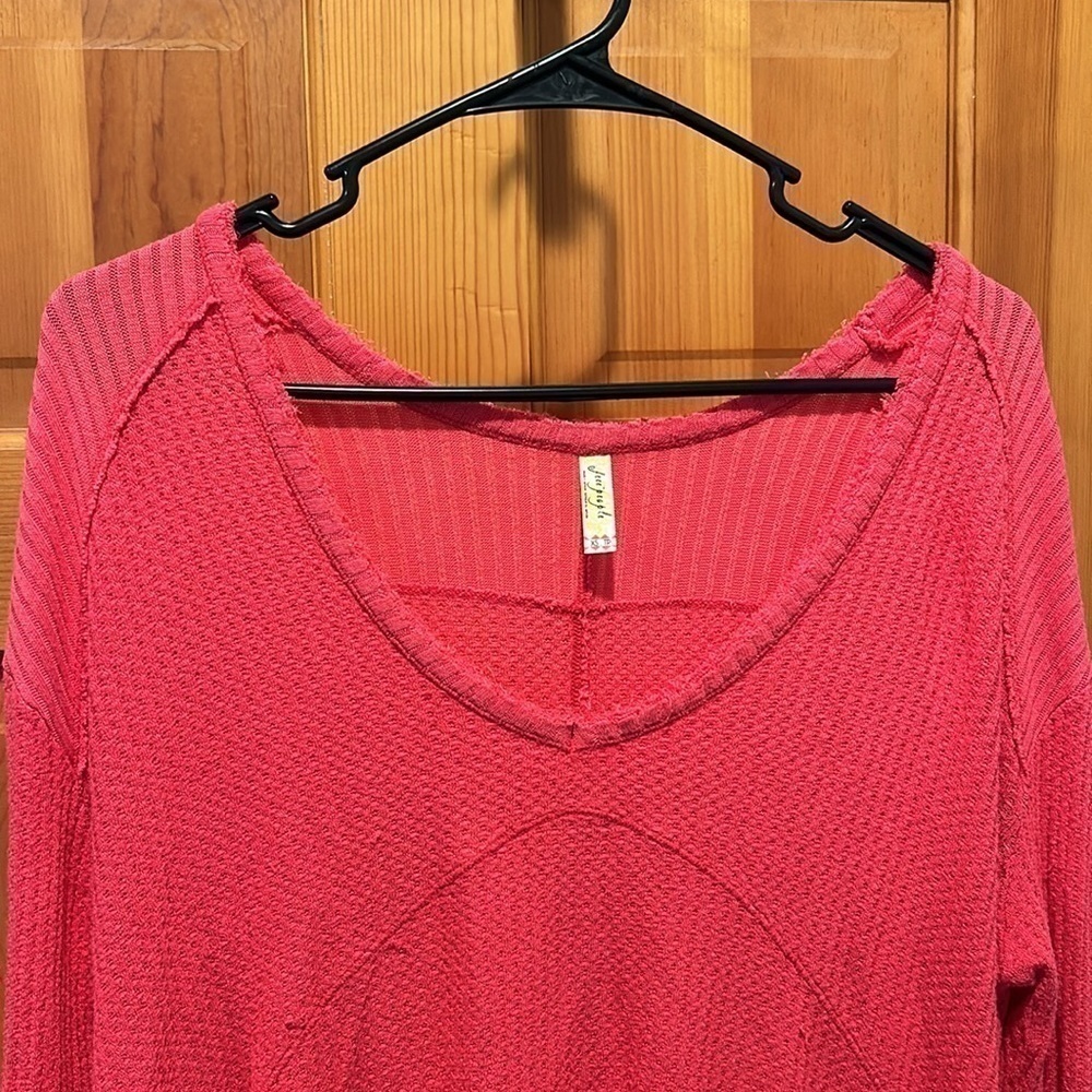 Free People Sunset Park Coral Thermal Waffle Knit V-Neck High Low Long Sleeve - Picture 6 of 8